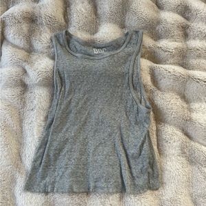size small cropped grey ribbed shirt